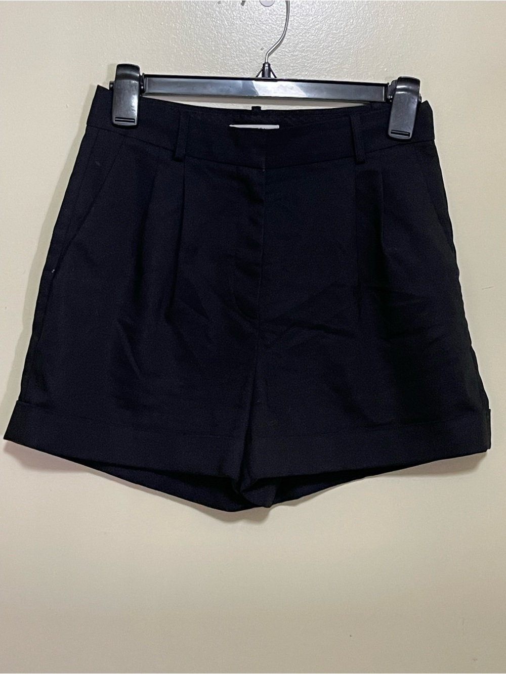 Babaton Black Tailored Women's Shorts